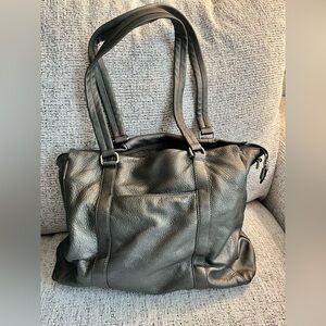 Wilson’s leather purse